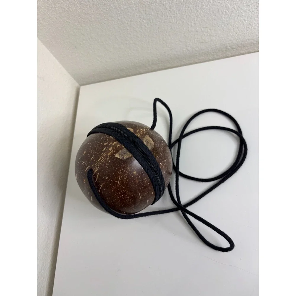RARE Hilo Hattie Handmade Authentic Coconut Shell Bag Purse Batik Indonesia